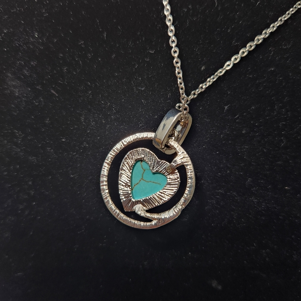 Turquoise Silver Heart Necklace - Picture 8 of 9